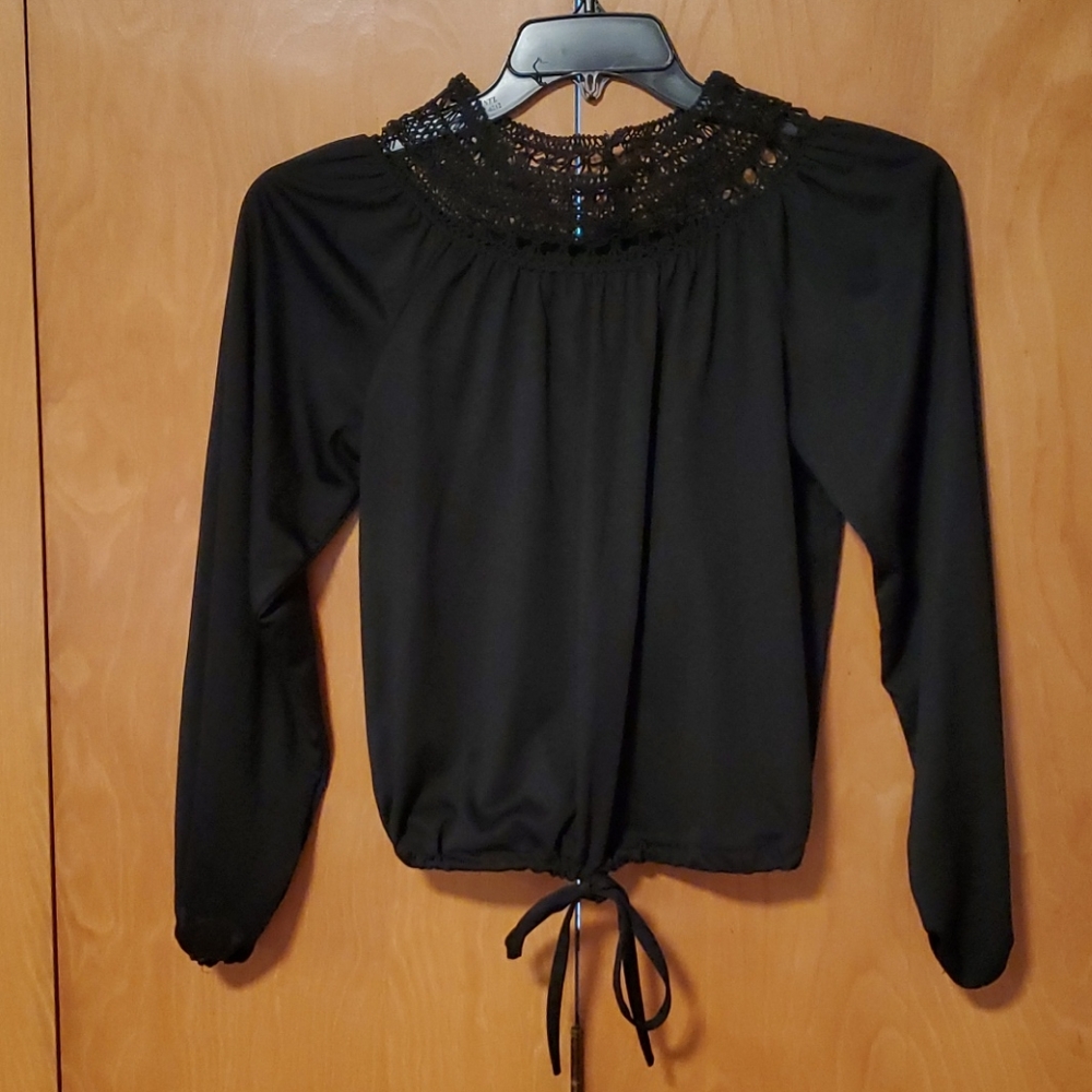 Lovely 70's Vintage Crotchet Neck Top Sz Sm